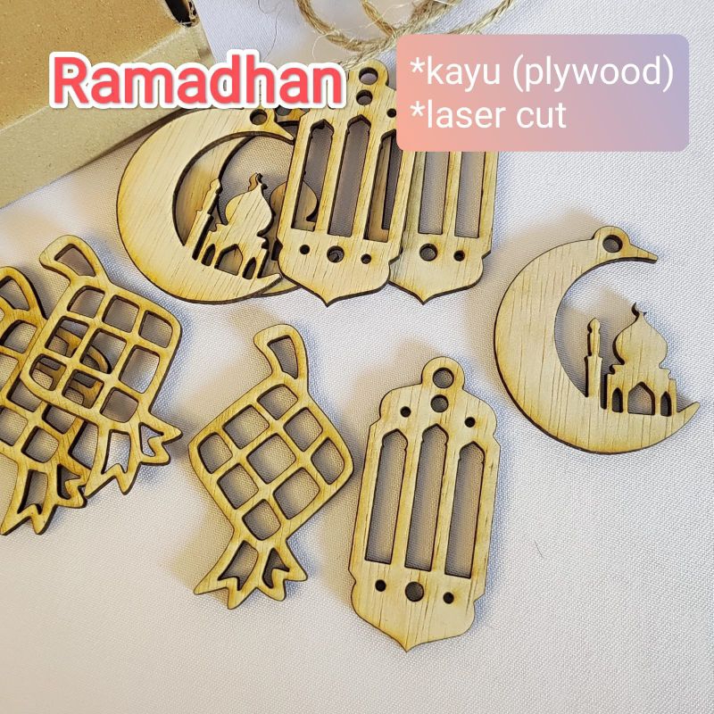 PIT52 HANGTAG LEBARAN KAYU (10PCS)